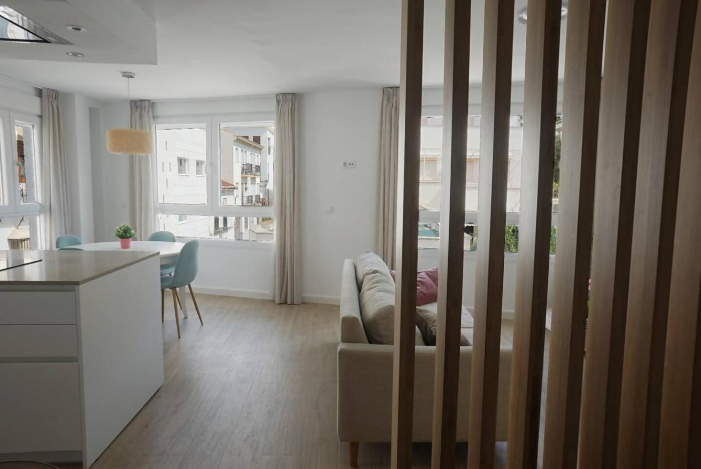 New Precioso Centrico Amplio Apartment Granada Exterior photo